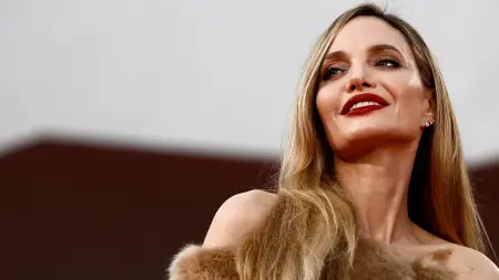 related_news_inside_blogsخوفها الأكبر تحوّل إلى فيلم.. أنجلينا جولي تواجه السرطان على الشاشة لأول مرة