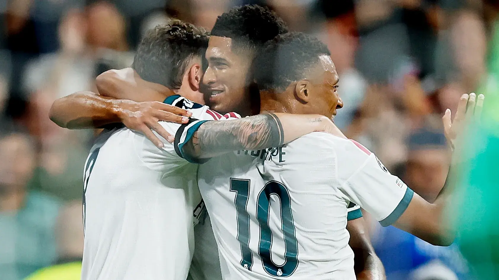ريال مدريد يفوز على إنتر بصعوبة في دوري الأبطال (رويترز) ريال مدريد يفوز على إنتر بصعوبة في دوري الأبطال (رويترز)