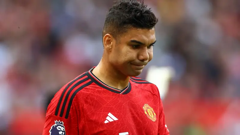 كاسيميرو يقترب من الرحيل عن مانشستر يونايتد