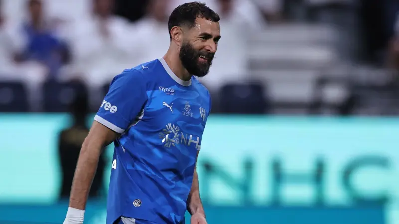 الانتقالات - الهلال يصدم بنزيما بقراره حول أوسيمين.. ويقترب من بيدرو نيتو