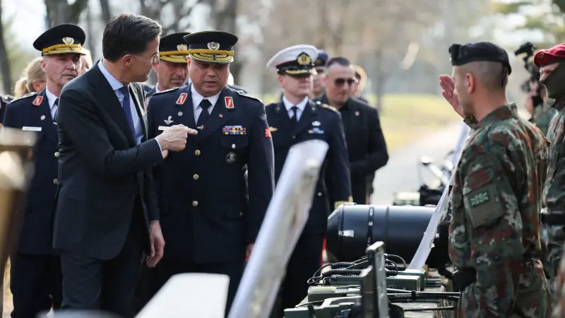 الناتو: ندعم ترامب لضرب القدرات النووية والصاروخية لإيران