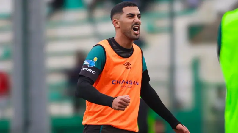 القنوات الناقلة لمباراة الرجاء ضد حسنية أكادير اليوم في الدوري المغربي مع الموعد والتشكيلة