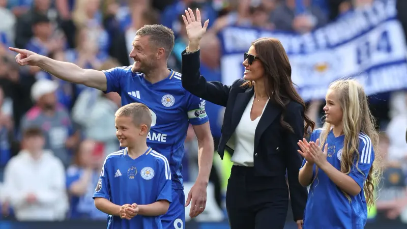 سر وضع علامة حمراء على وجوه اللاعبين في خسارة كريمونيزي من روما