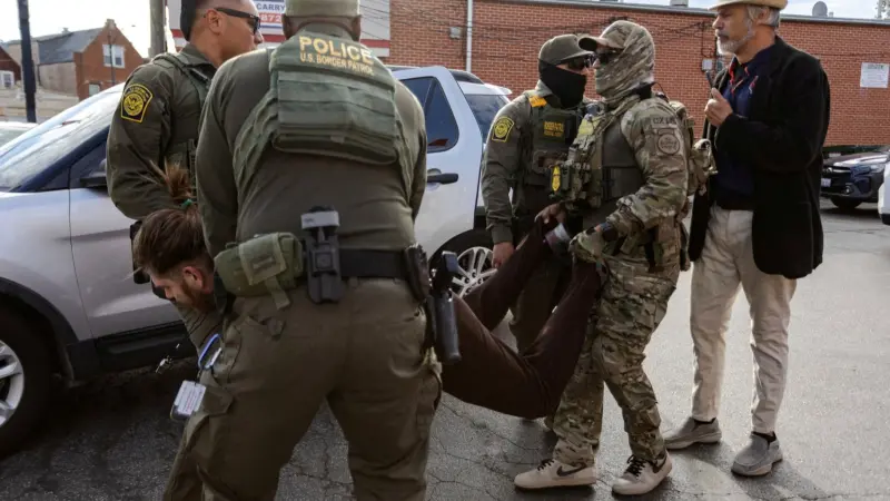 ترامب يعيد فتح ملف اللاجئين الذين دخلوا أميركا في عهد بايدن