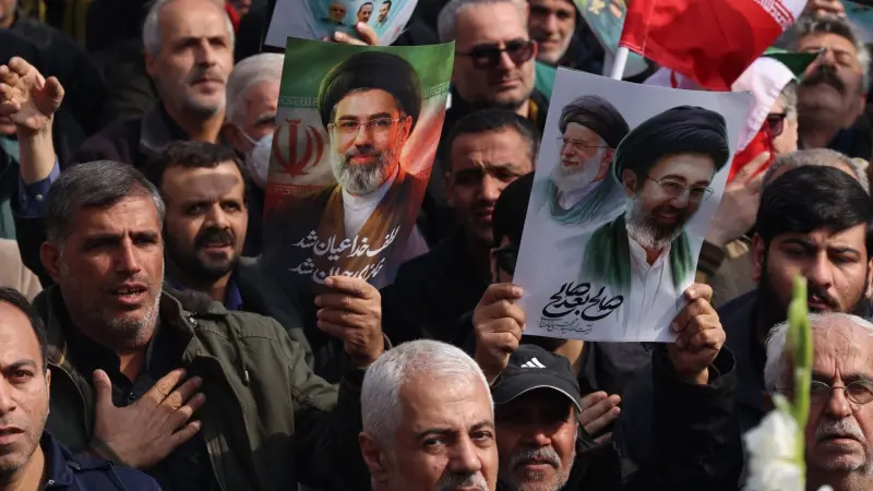 صحيفة: تغيير النظام الإيراني هو السبيل الوحيد للسلام في الشرق الأوسط