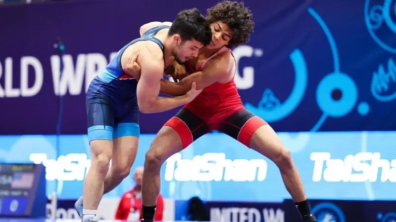 تحرك حكومي وإحالات للنيابة.. تطورات قضية "المصارع الهارب" أحمد بغدودة في مصر