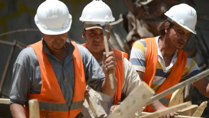 هل الخميس القادم 2 مايو إجازة رسمية في مصر بمناسبة عيد العمال؟