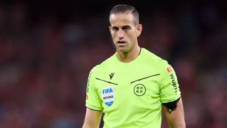 related_news_inside_blogsحكم مباراة الأهلي والزمالك.. من هو الإسباني خافيير ألبيرولا روخاس؟