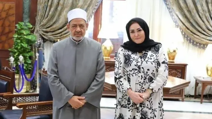 حقيقة اعتزال نهال عنبر.. صورة بالحجاب تثير الجدل