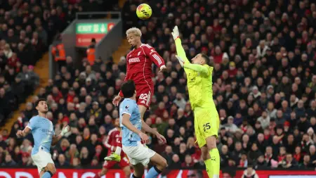 related_news_inside_blogsنتيجة قرعة ربع نهائي كأس الاتحاد الإنجليزي.. ليفربول يضرب موعدا مع مانشستر سيتي