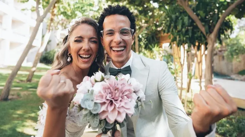 من هي نادين كتشيدجيان زوجة طه دسوقي؟