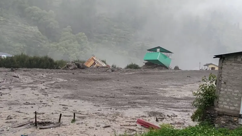 فيديو- مصرع 4 أشخاص وفقدان أكثر من 100 في فيضانات بالهيمالايا