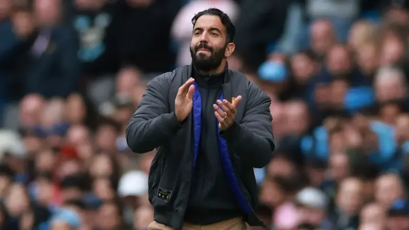 "أمامه 3 سنوات".. مالك مانشستر يونايتد يتمسك بأموريم