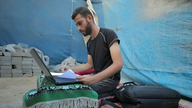 رابط نتائج التوجيهي في غزة 2025.. القائمة الكاملة للناجحين