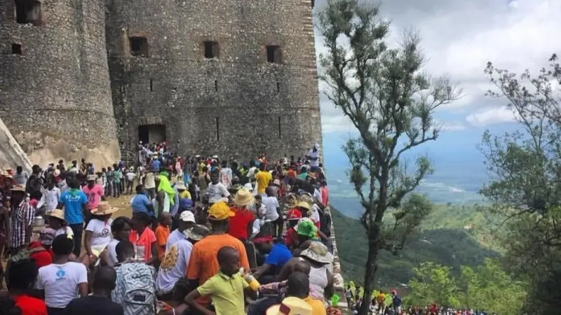 فيديو - مقتل 30 على الأقل في تدافع بقلعة تاريخية بهايتي