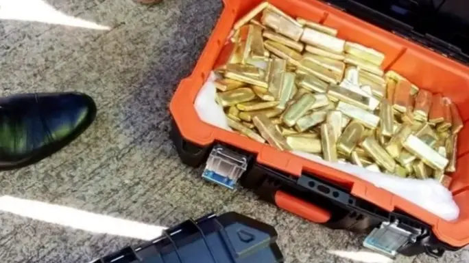 6 مصريين بين المتهمين.. الغموض يكتنف قضية طائرة زامبيا