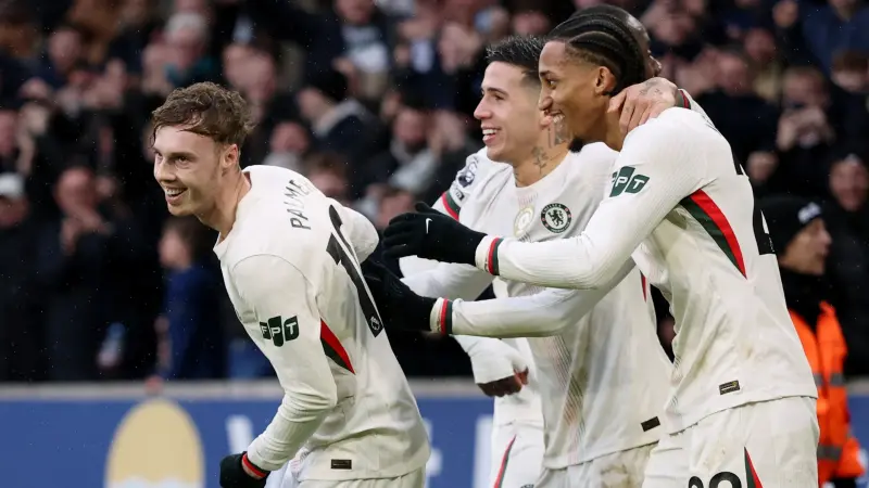 القنوات الناقلة لمباراة تشيلسي ضد ليدز يونايتد اليوم في الدوري الإنجليزي مع الموعد والتشكيلة