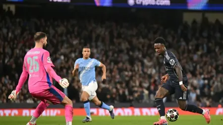 related_news_inside_blogsدوناروما يكشف تفاصيل خلافه مع فينيسيوس جونيور