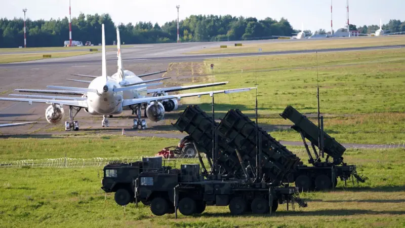 ليتوانيا.. بالونات مجهولة تعطل جزئيا حركة الطيران في مطار فيلنيوس