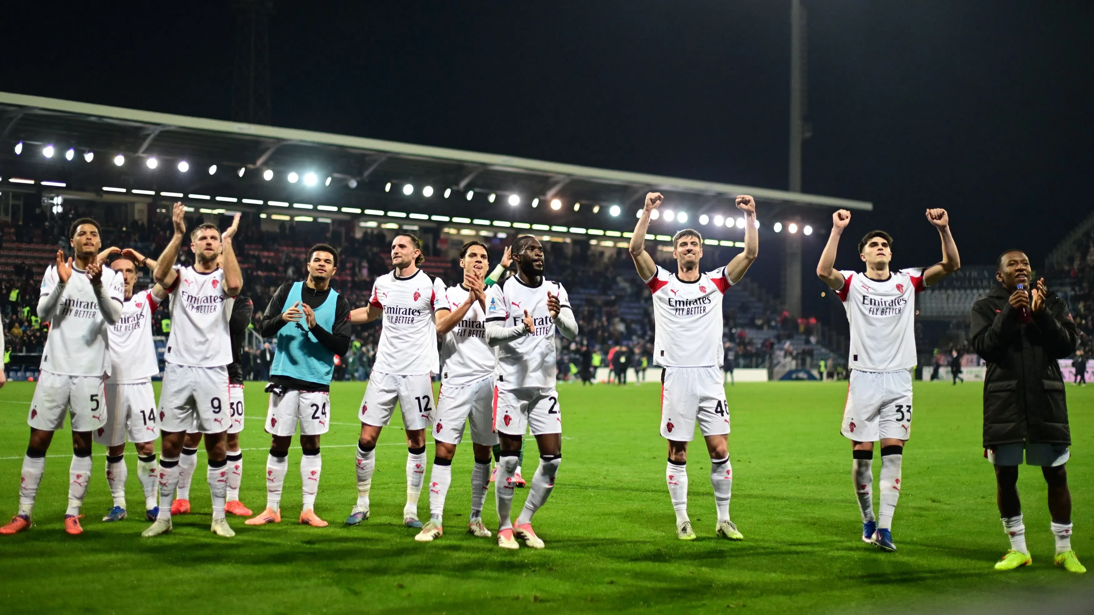 الدوري الإيطالي - ميلان يرتقي إلى صدارة ترتيب الدوري الإيطالي 