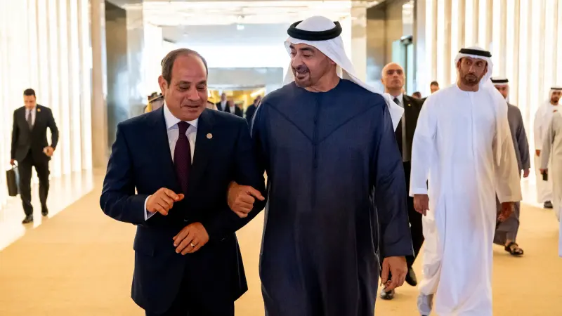 رئيس الإمارات يلتقي نظيره المصري على هامش قمة مجموعة الـ7