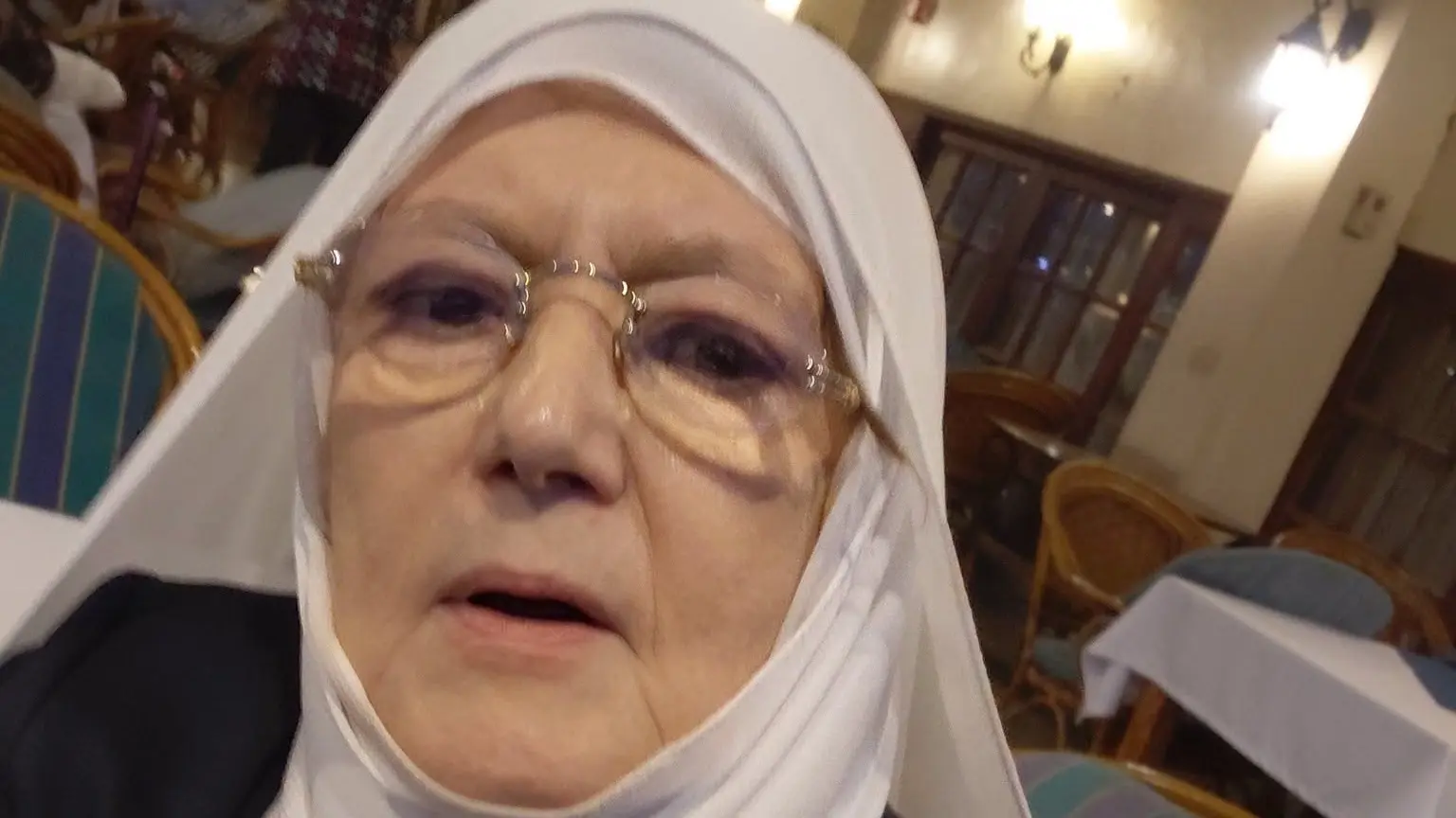 شمس البارودي تنتقد أغنية روبي وتستعيد ذكريات الحب القديم (فيسبوك) شمس البارودي تنتقد أغنية روبي وتستعيد ذكريات الحب القديم (فيسبوك)
