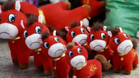 related_news_inside_blogsبعد "لابوبو".. ارتفاع مبيعات "الحصان الباكي" في الصين