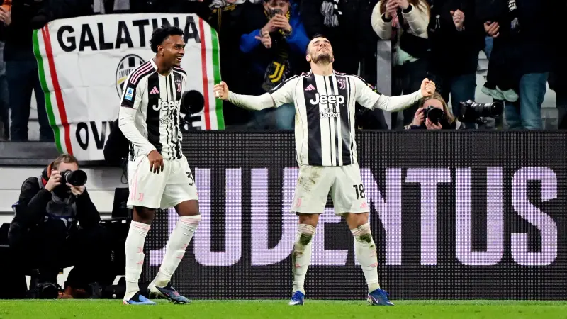 الدوري الإيطالي - يوفنتوس يدك شباك نابولي ويبعده عن صراع اللقب