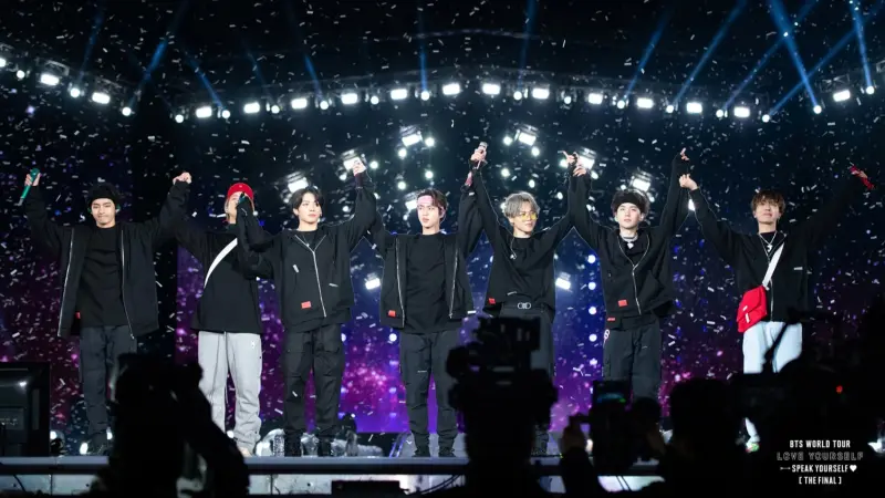 آخر أخبار فرقة بي تي أس BTS.. جونغكوك يهدد معجبيه بالقانون