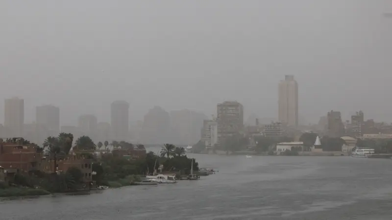 هل تسبّب إعصار دانيال بانتشار رائحة كريهة في مصر؟