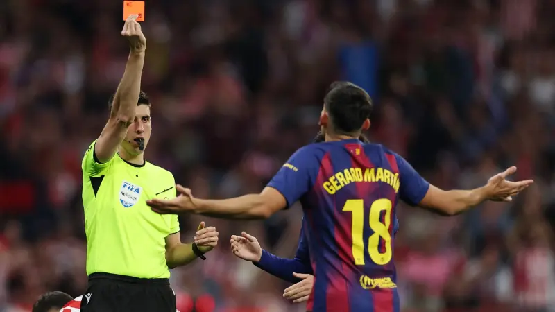 موقف جيرارد مارتين من مواجهة أتلتيكو مدريد.. هل يزيد متاعب فليك؟