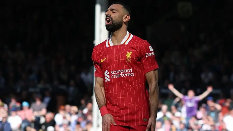 نتائج مباريات الدوري الإنجليزي اليوم - خسارة مفاجئة لليفربول وتحديد أول الهابطين رسميا