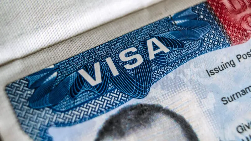 إلغاء 175 ألف تأشيرة.. حملة ترامب على الهجرة تتوسع