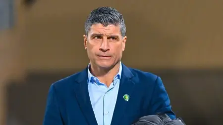 related_news_inside_blogsهل يتولى البرتغالي بيدرو إيمانويل الإدارة الفنية لنادي الزمالك؟