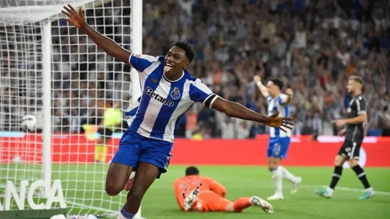 الدوري البرتغالي - بورتو يحقق انطلاقة قوية بثنائية سامو أومورديون