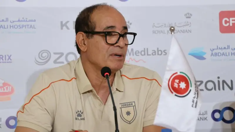 قبل مواجهتي سوريا وفنزويلا.. بادو الزاكي يعلن قائمة الأردن