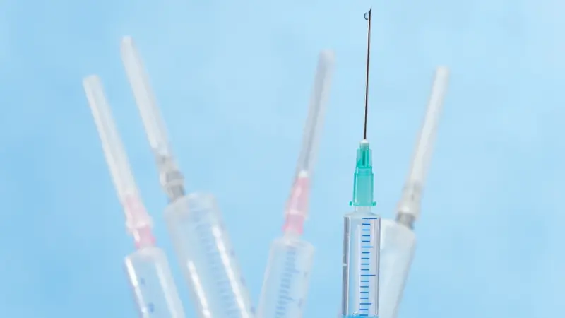 للمرة الأولى.. أميركا توافق على لقاح لفيروس الجهاز التنفسي المخلوي