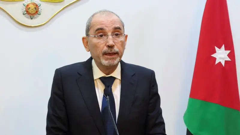 الصفدي: تثبيت الفلسطينيين على أرضهم "ثابت أردني"