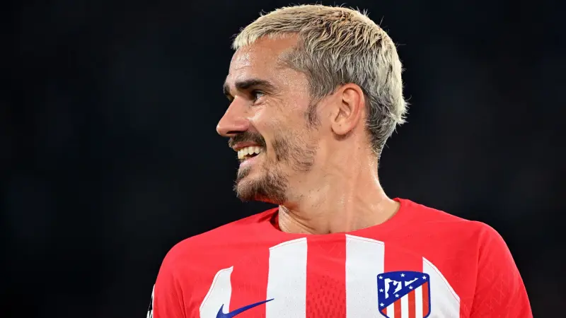 الرقم التاريخي ينتهي.. استبعاد غريزمان من تشكيلة فرنسا