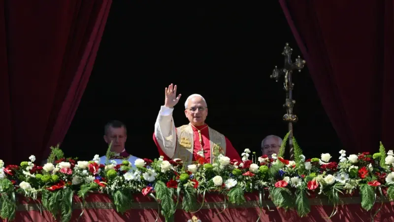 البابا ليو يبدأ الاثنين أول زيارة لحبر أعظم إلى الجزائر.. ما أهميتها؟