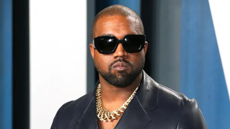 كيف ينظر يهود بريطانيا إلى كانييه ويست؟