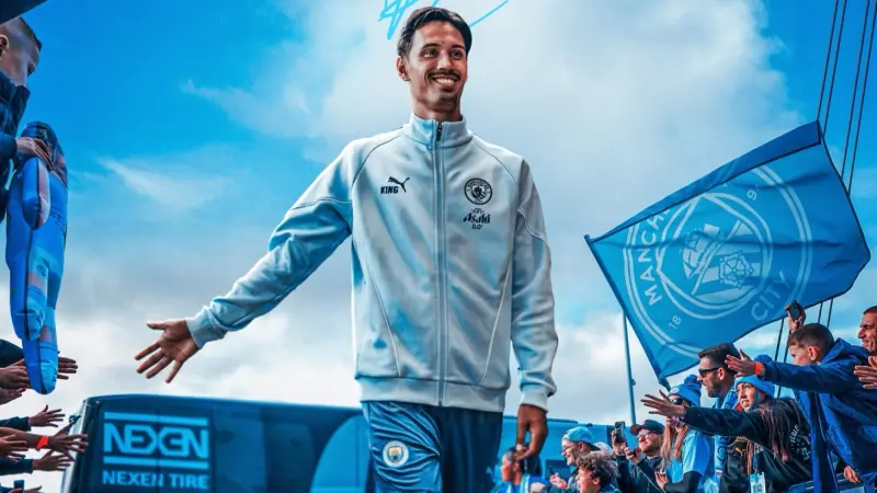 أخبار سوق الانتقالات - مانشستر سيتي يظفر بتوقيع الهولندي رايندرز