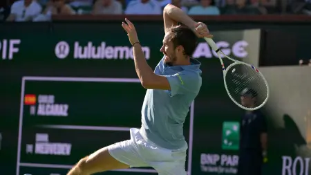 related_news_inside_blogsإنديان ويلز 2026 - ميدفيديف يوقف قطار ألكاراز ويضرب موعدا مع سينر في النهائي