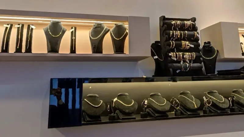 أسعار الذهب اليوم الجمعة 6/3/2026 في مصر.. عيار 21 ملائم للشراء