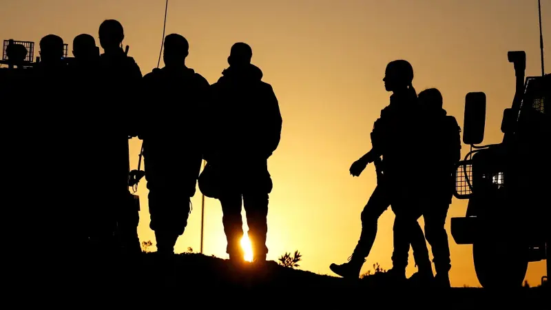 لأول مرة.. الجيش الإسرائيلي يوقف كتيبة كاملة عن العمل لهذا السبب