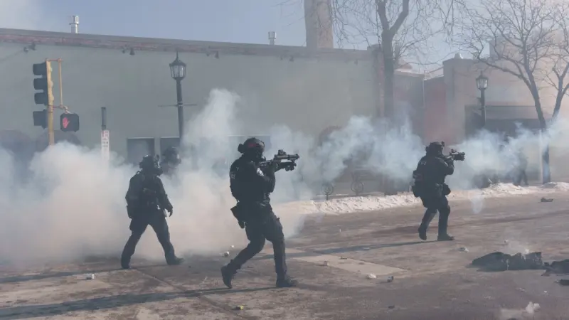 فيديو مقتل ممرض برصاص الأمن الفيدرالي يثير الرعب في أميركا