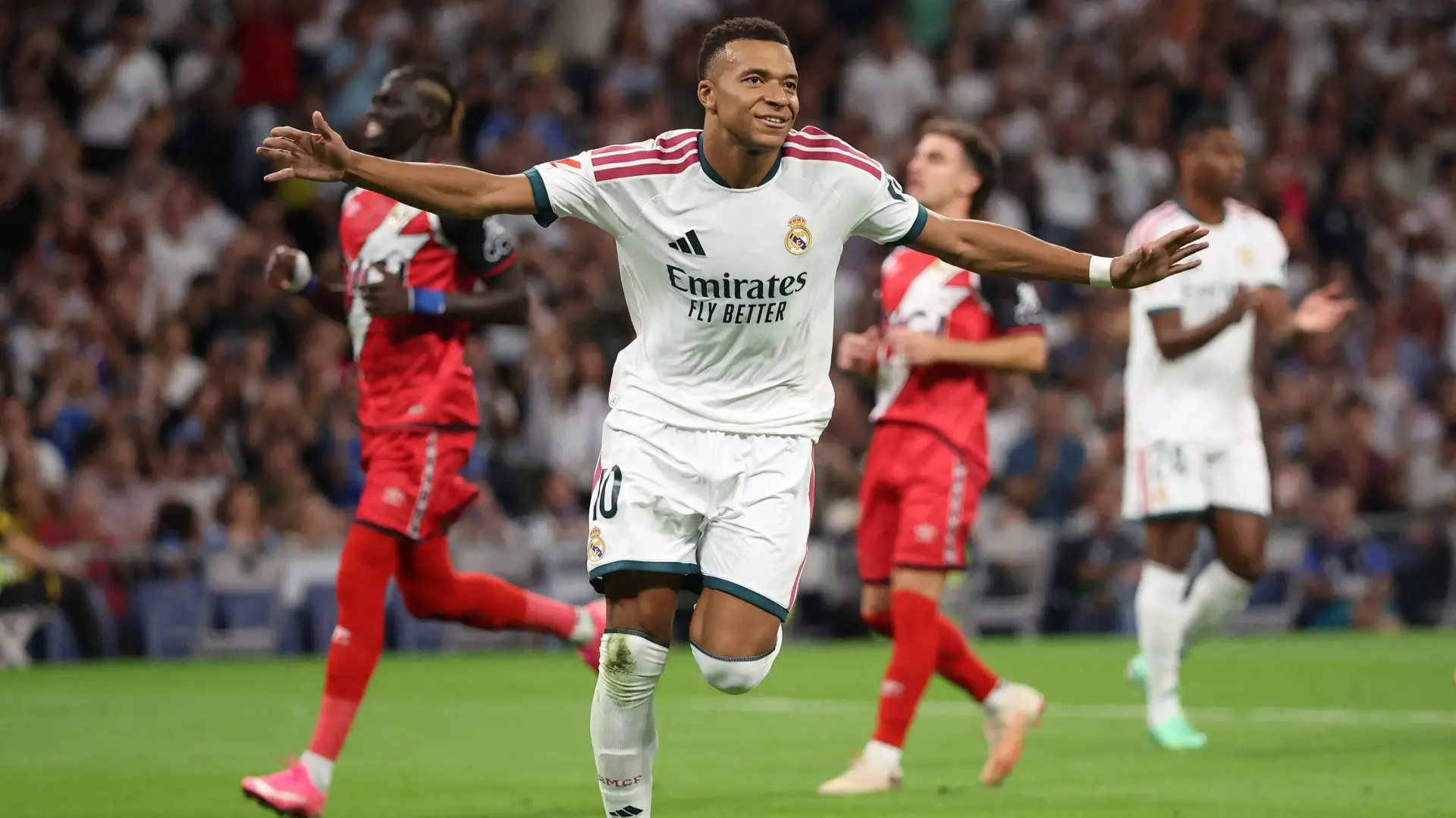 مبابي يعادل رافينيا مؤقتًا على قمة ترتيب هدافي الدوري الإسباني (رويترز) مبابي يعادل رافينيا مؤقتًا على قمة ترتيب هدافي الدوري الإسباني (رويترز)
