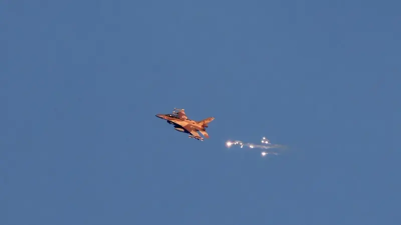 بعد هجمات "الحوثيين".. إسرائيل تعزز دفاعاتها الجوية في إيلات