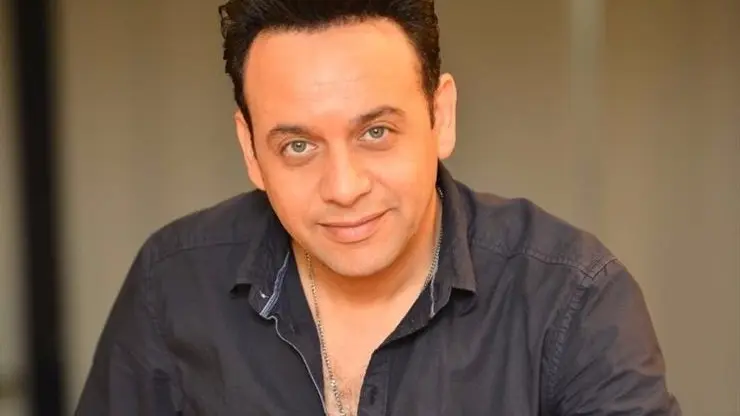 فيديو - آخر ألحان محمد رحيم.. مصطفى قمر يكشف تفاصيل ألبومه الجديد