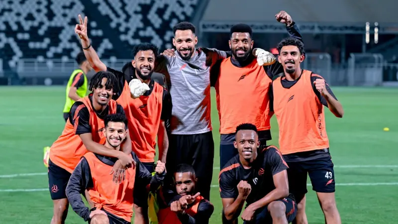 القنوات الناقلة لمباراة الشباب وأبها اليوم مع موعد المباراة والتشكيلة